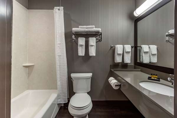  - Best Western Plus Meridian Hotel Lloydminster