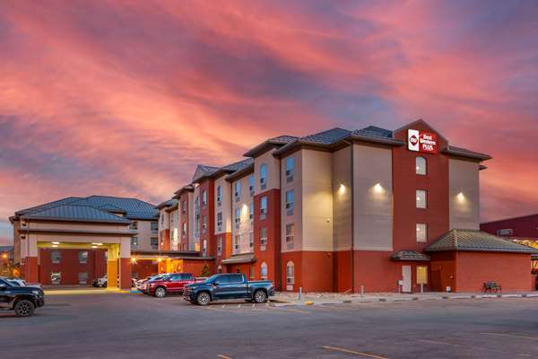 Exterior view - Best Western Plus Meridian Hotel Lloydminster