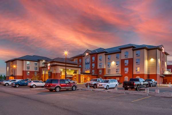 Exterior view - Best Western Plus Meridian Hotel Lloydminster