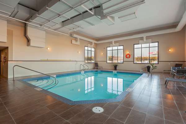 Pool - Best Western Plus Fox Creek Hotel