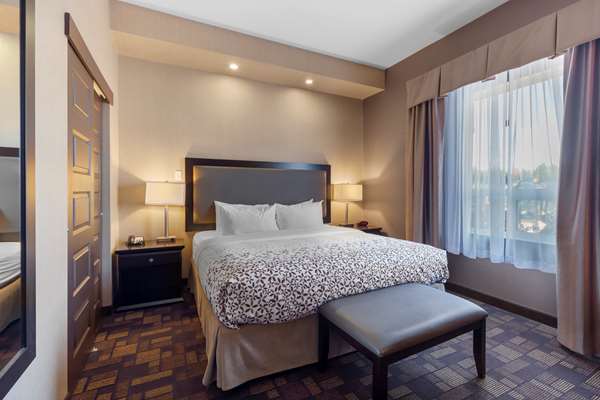  - Best Western Plus Fox Creek Hotel