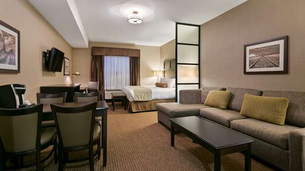 Suite - Best Western Plus Okotoks Inn