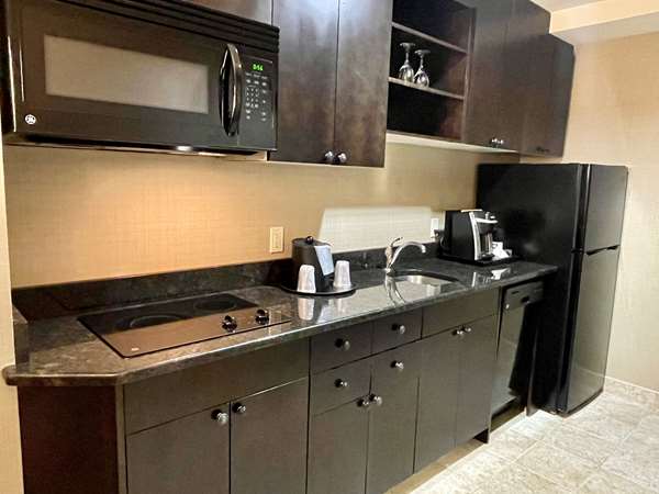  - Best Western Plus Okotoks Inn