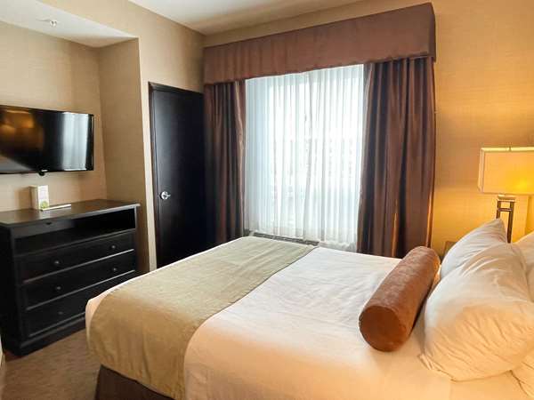 Suite - Best Western Plus Okotoks Inn