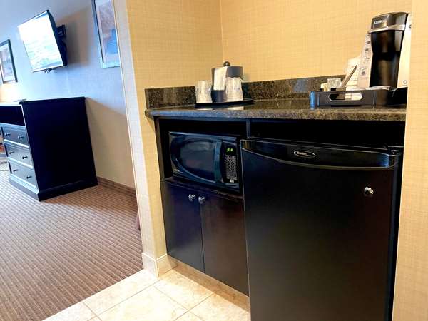  - Best Western Plus Okotoks Inn