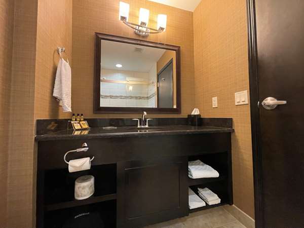Suite - Best Western Plus Okotoks Inn