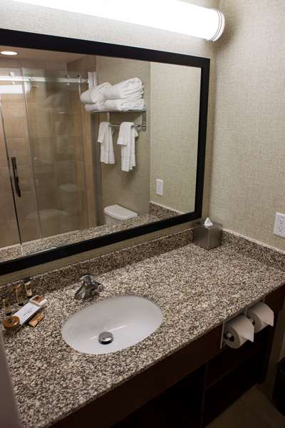 Suite - Best Western Plus Service Inn Lethbridge