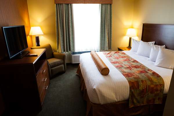  - Best Western Plus Service Inn Lethbridge