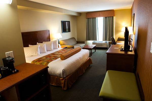 - Best Western Plus Service Inn Lethbridge