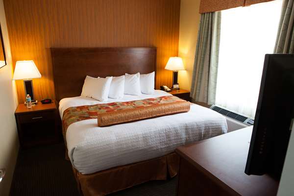 Suite - Best Western Plus Service Inn Lethbridge