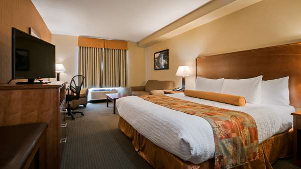  - Best Western Plus Service Inn Lethbridge