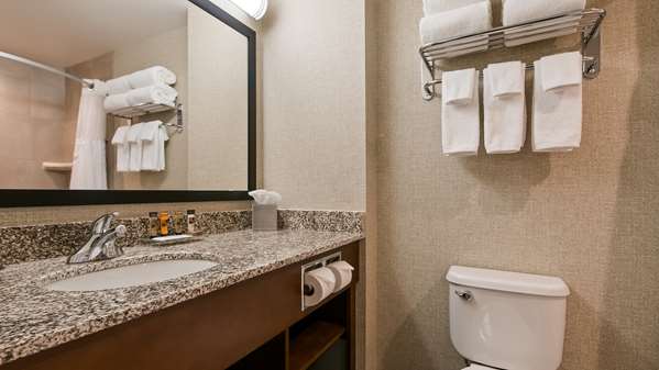  - Best Western Plus Service Inn Lethbridge