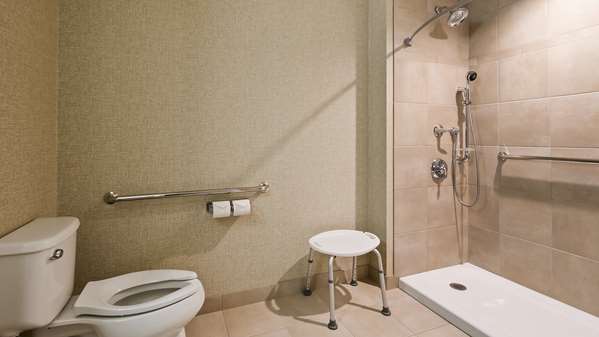  - Best Western Plus Service Inn Lethbridge