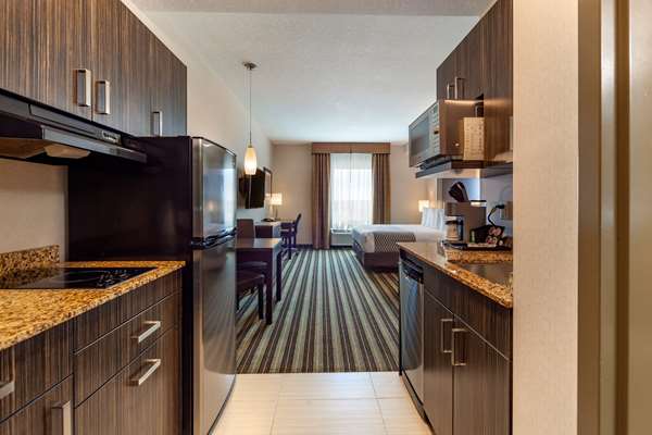  - Best Western Plus Drayton Valley All Suites