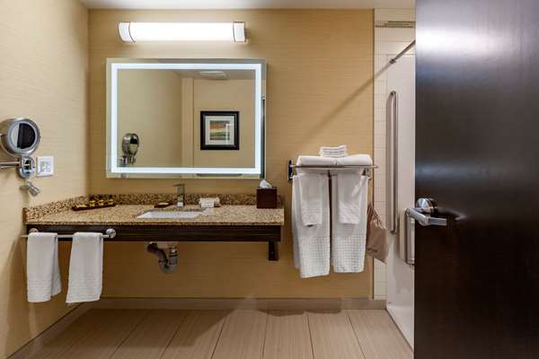  - Best Western Plus Drayton Valley All Suites