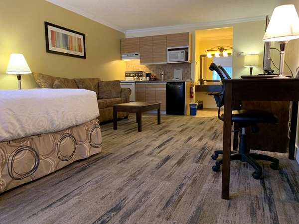  - Best Western Plus Burnaby Hotel