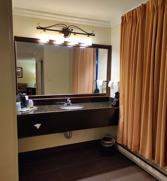  - Best Western Plus Burnaby Hotel