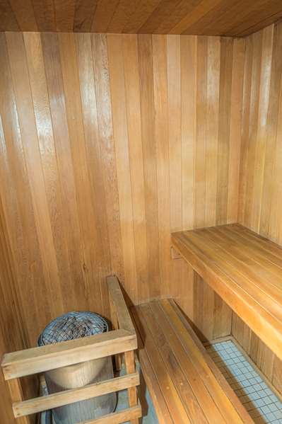 Spa - Best Western Plus Sands Hotel Vancouver