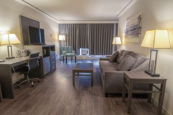 Suite - Best Western Plus Sands Hotel Vancouver