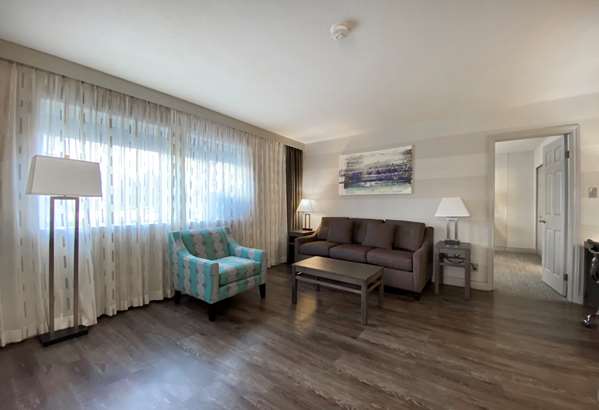 Suite - Best Western Plus Sands Hotel Vancouver