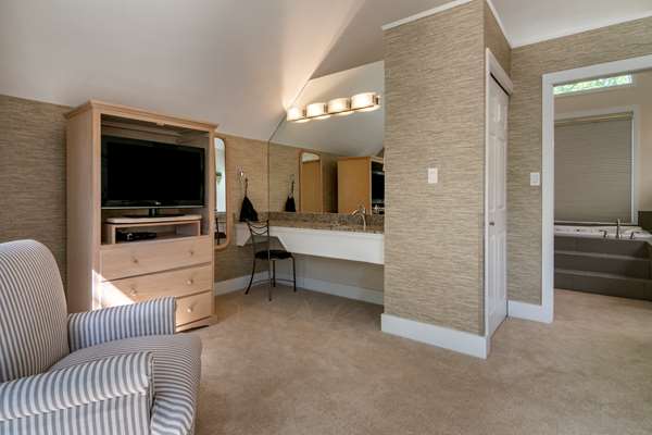  - Best Western Plus Inn at Penticton