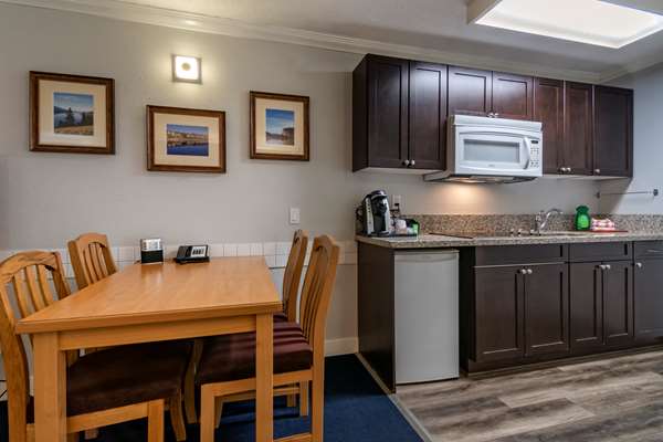  - Best Western Plus Inn at Penticton