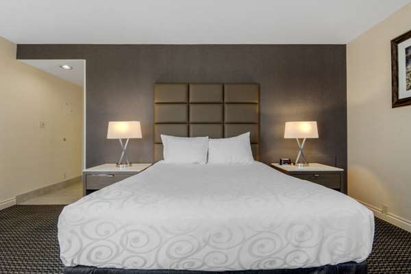  - Best Western Premier Chateau Granville Hotel & Suites Centre Vancouver