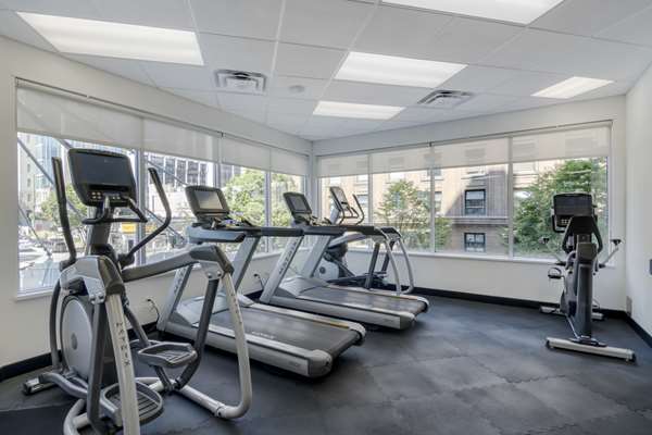 Fitness/ Exercise Room - Best Western Premier Chateau Granville Hotel & Suites Centre Vancouver