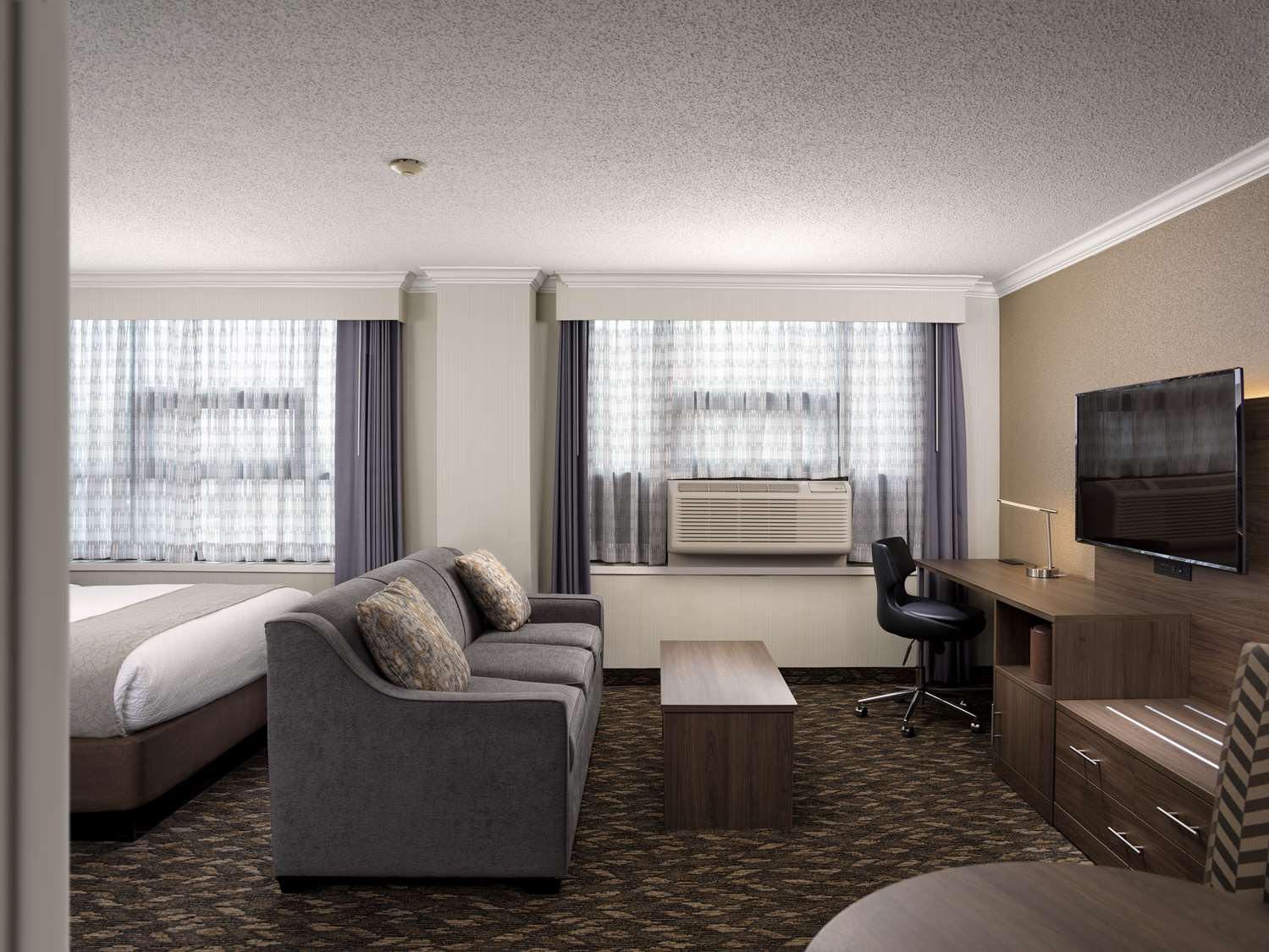 Best Western Plus Carlton Plaza Hotel Victoria, BC See Discounts