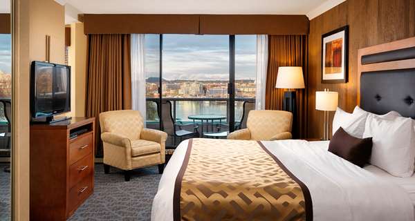  - Best Western Plus Inner Harbour Hotel Victoria
