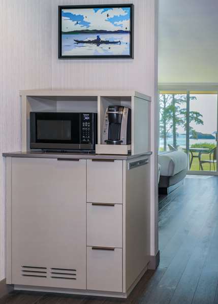  - Best Western Plus Tin Wis Resort Tofino