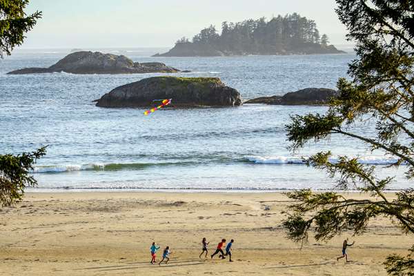 Beach - Best Western Plus Tin Wis Resort Tofino