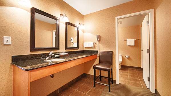 Suite - Best Western Sicamous Inn