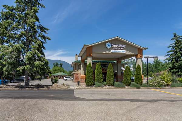 Exterior view - SureStay Plus Hotel by Best Western Salmon Arm
