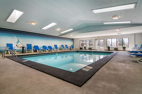 Pool - SureStay Plus Hotel by Best Western Salmon Arm
