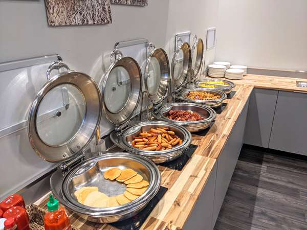 Amenities - Best Western Westerly Hotel & Convention Ctr Courtenay