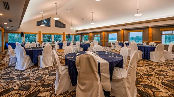  - Best Western Plus Valemount Inn & Suites