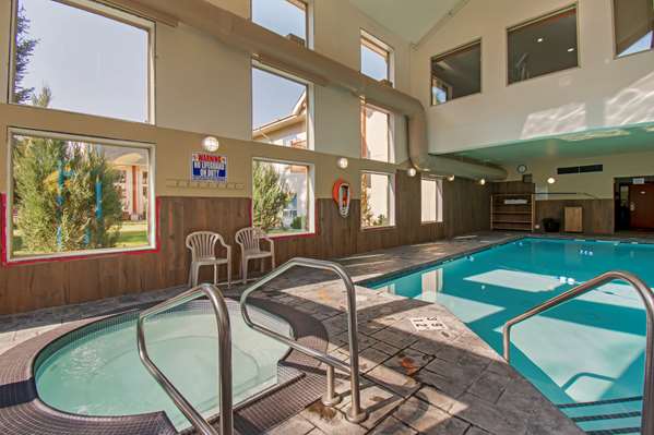 Pool - Best Western Plus Valemount Inn & Suites