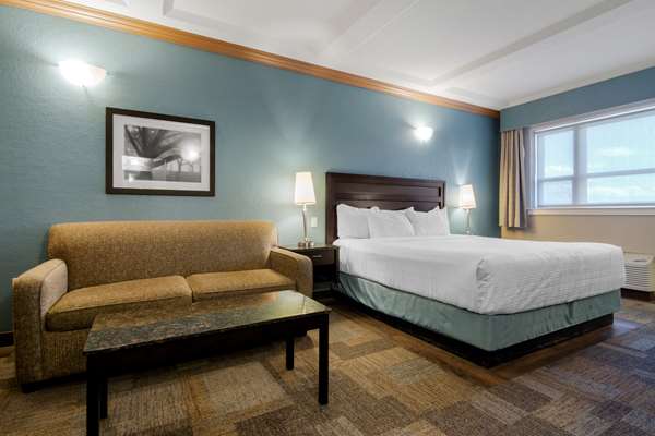  - Best Western Plus Kamloops Hotel