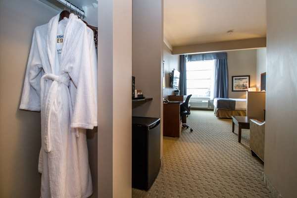  - Best Western Plus Revelstoke Inn