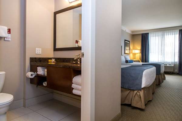  - Best Western Plus Revelstoke Inn