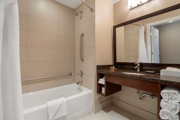  - Best Western Plus Revelstoke Inn