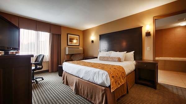  - Best Western Maple Ridge Hotel