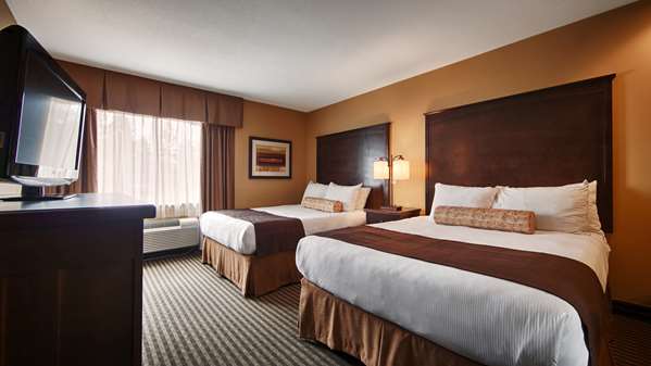  - Best Western Maple Ridge Hotel