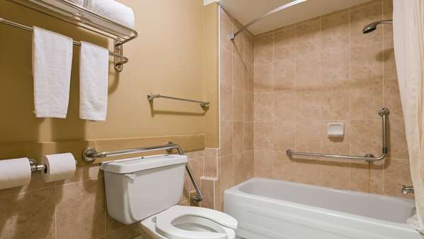  - Best Western Maple Ridge Hotel