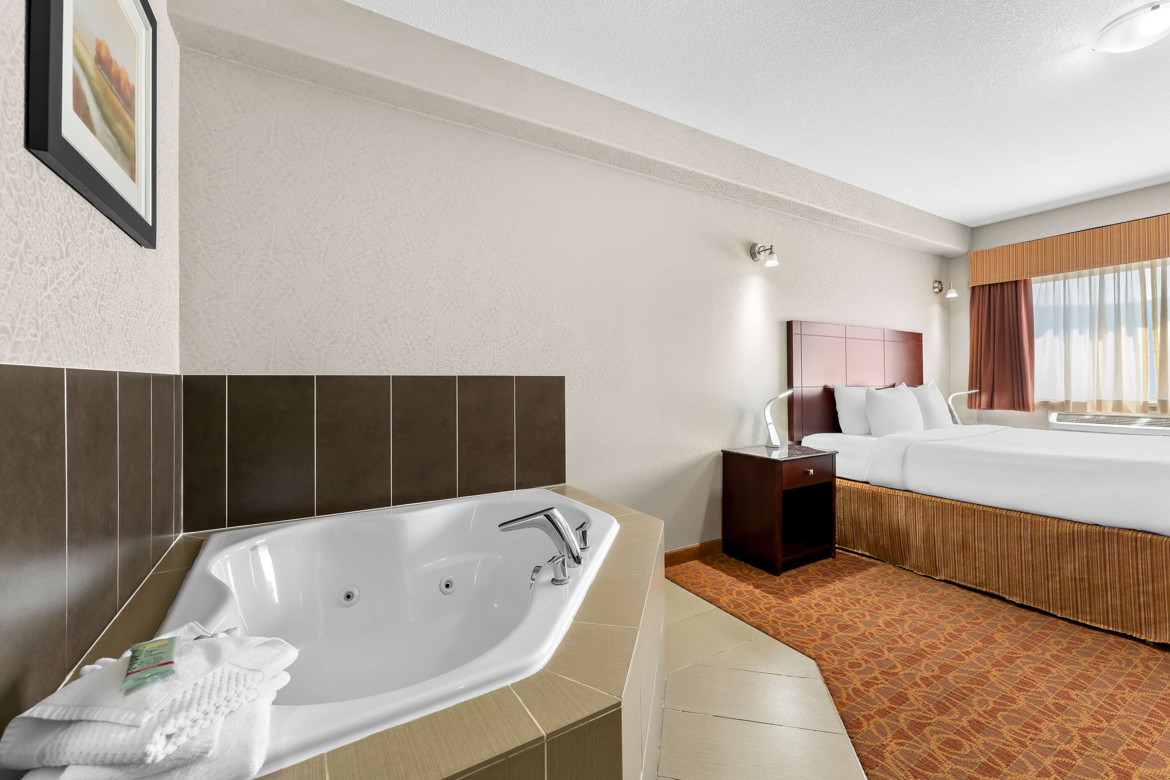 Best Western Williams Lake Hotel - Tap to explore photos