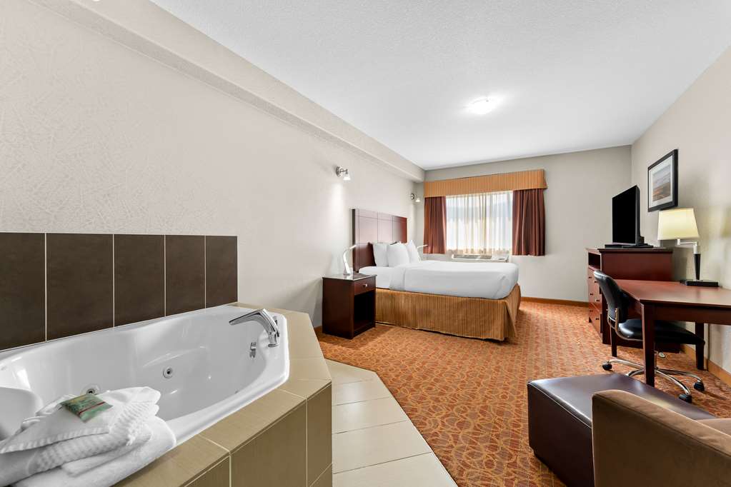 Best Western Williams Lake Hotel - Tap to explore photos