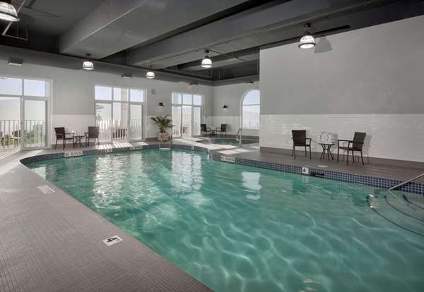 Pool - Prestige Oceanfront Resort Sooke