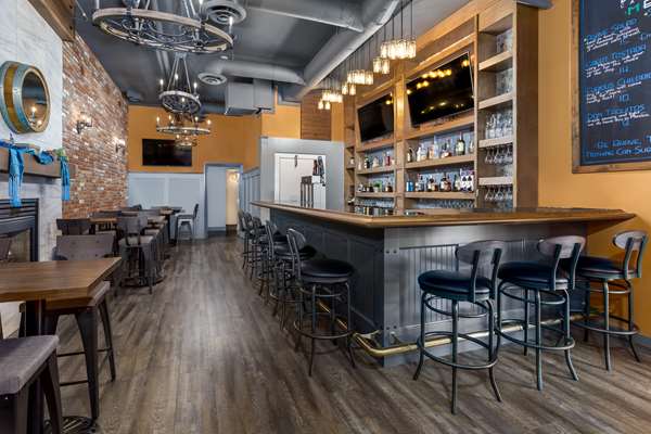 Bar - Prestige Radium Hot Springs Resort