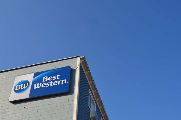 Exterior view - Best Western Gold Rush Inn Whitehorse